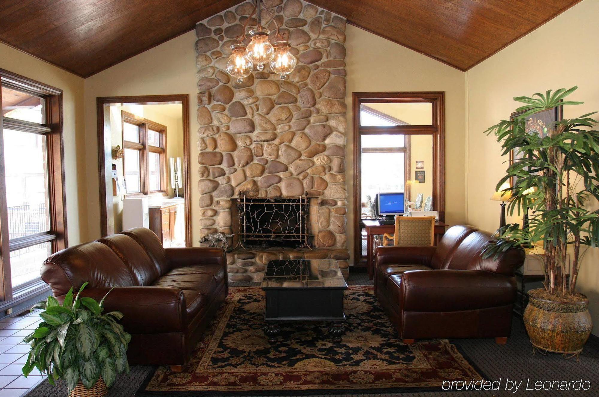 Baymont By Wyndham Provo River Exterior photo